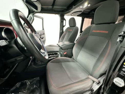 Used 2022 Jeep Wrangler Unlimited Rubicon AWD/4WD image 18