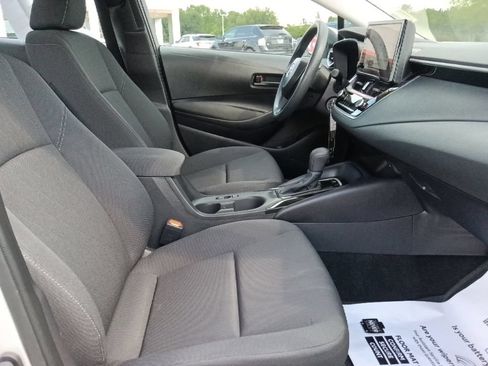 Used 2026 Toyota Corolla LE FWD image 30