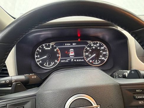 Used 2025 Nissan Rogue SV AWD/4WD image 27