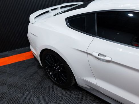 Used 2019 Ford Mustang GT w/ GT Performance Package RWD image 5