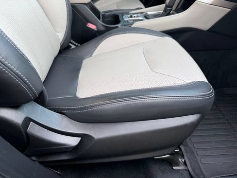 Used 2019 Subaru Forester Limited w/ Popular Package #3 AWD/4WD image 46