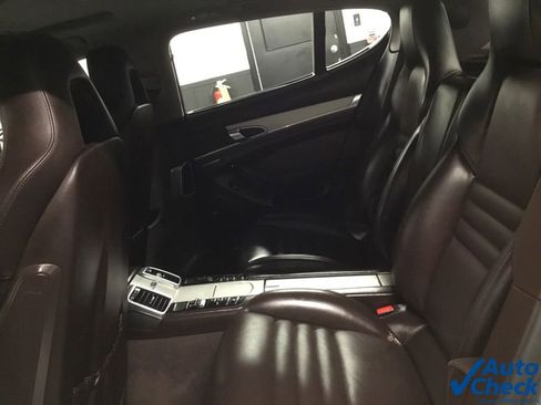 Used 2016 Porsche Panamera GTS image 27