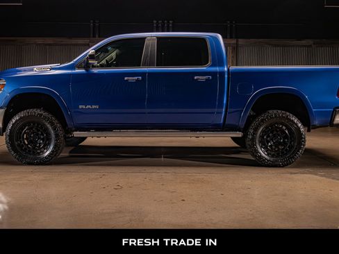 Used 2019 RAM 1500 Laramie AWD/4WD image 5