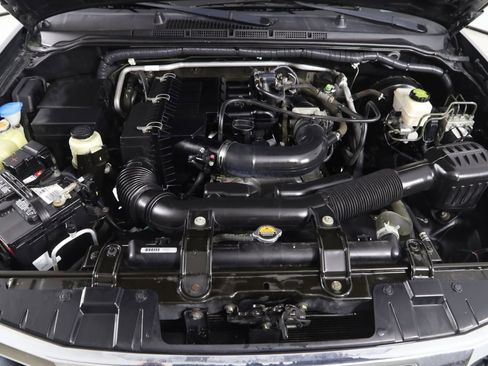 Used 2015 Nissan Frontier SV image 39