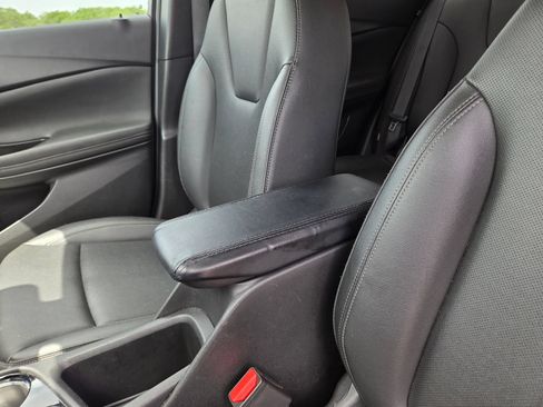 Used 2024 Buick Encore GX Sport Touring FWD image 29