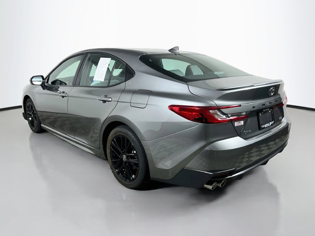Used 2026 Toyota Camry SE FWD image 5