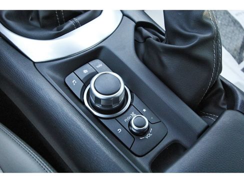 Used 2021 MAZDA MX-5 Miata RF Grand Touring RWD image 22