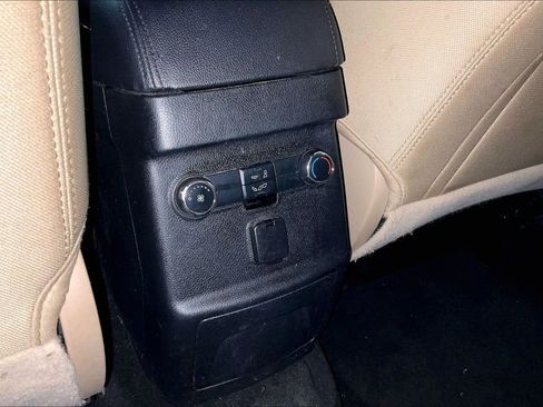 Used 2017 Ford Explorer FWD image 33