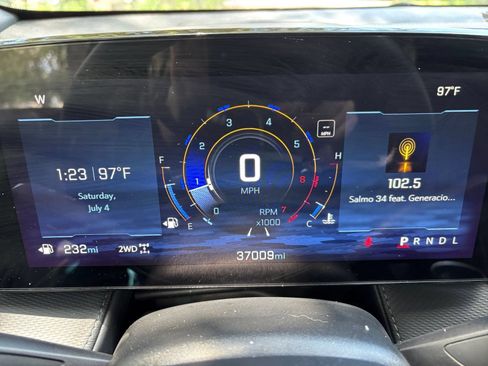 Used 2025 Chevrolet Equinox LT AWD/4WD image 35