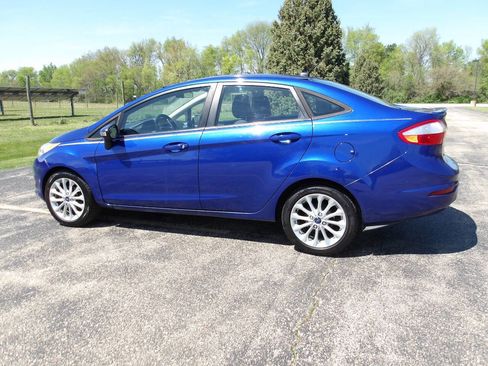 Used 2014 Ford Fiesta SE w/ Equipment Group 201A FWD image 11