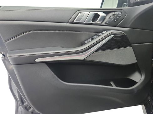 Used 2020 BMW X7 M50i image 26