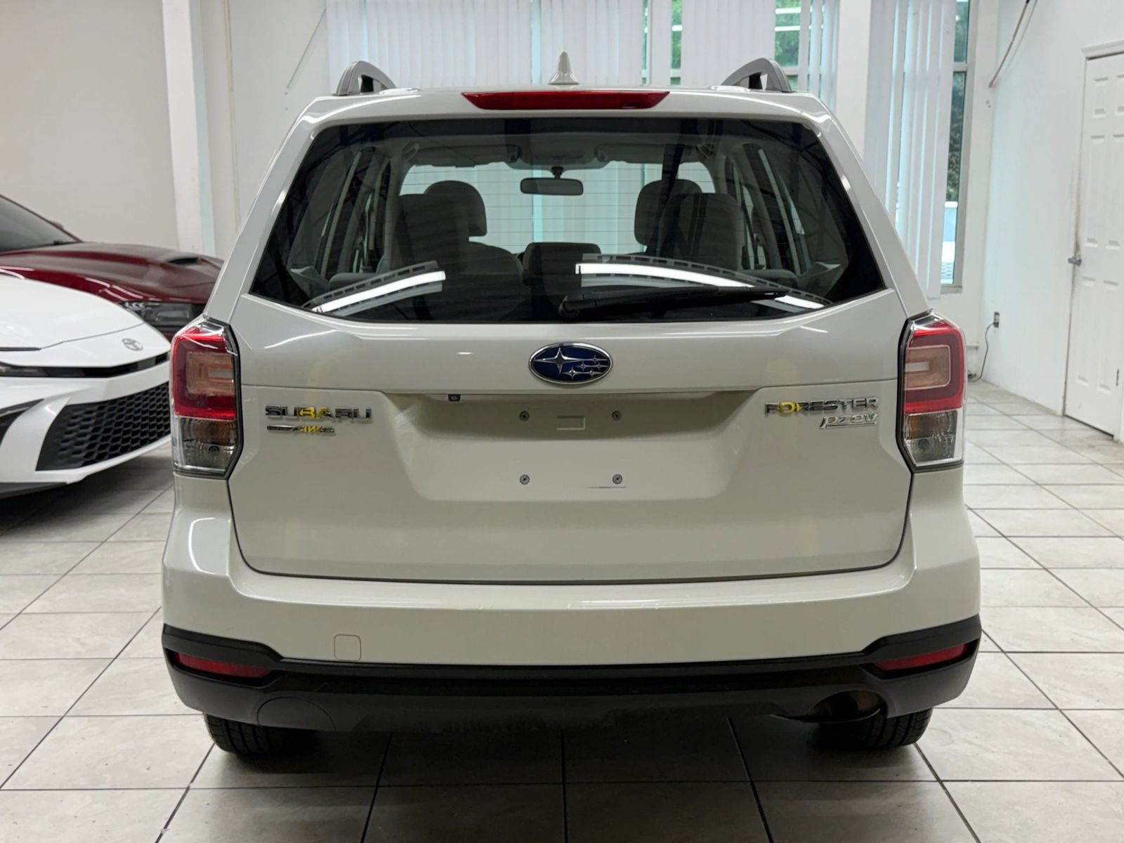 Used 2017 Subaru Forester 2.5i w/ Alloy Wheel Package AWD/4WD image 8