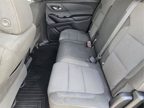 Used 2018 Chevrolet Traverse LS FWD image 29