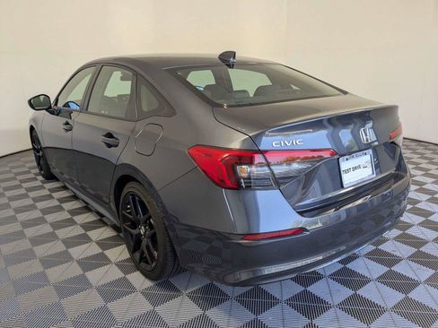 Used 2023 Honda Civic Sport image 7