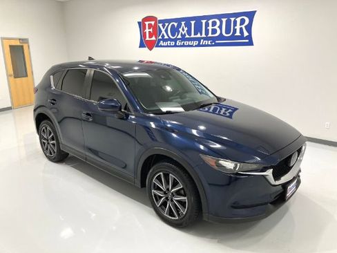Used 2018 MAZDA CX-5 Touring image 3