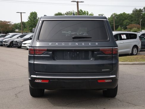 Used 2024 Jeep Wagoneer Series II AWD/4WD image 3