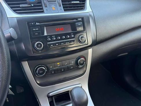 Used 2015 Nissan Sentra S image 15
