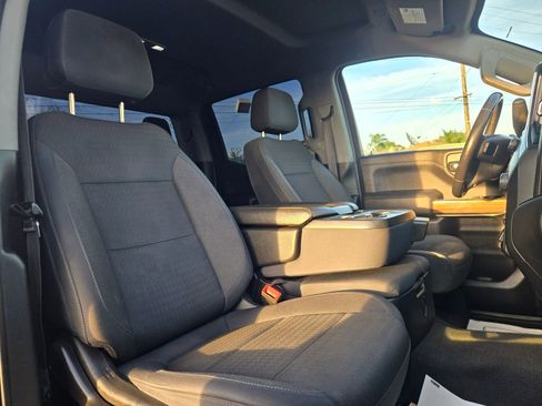 Used 2019 Chevrolet Silverado 1500 LT Trail Boss w/ Convenience Package image 16