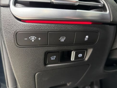 Used 2024 Hyundai Palisade Calligraphy image 13