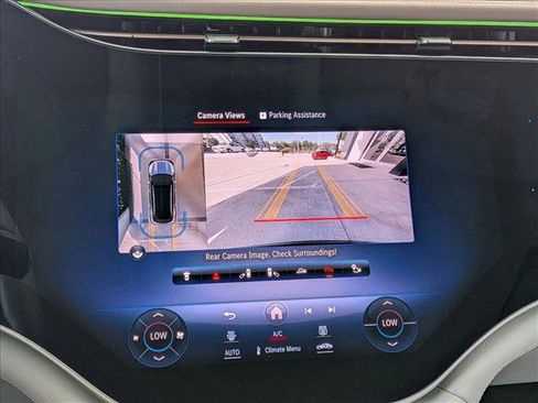 Used 2023 Mercedes-Benz EQS 580 4MATIC SUV image 13
