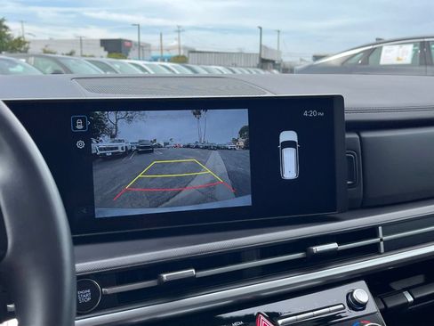 Used 2025 Hyundai Santa Fe SEL FWD image 25