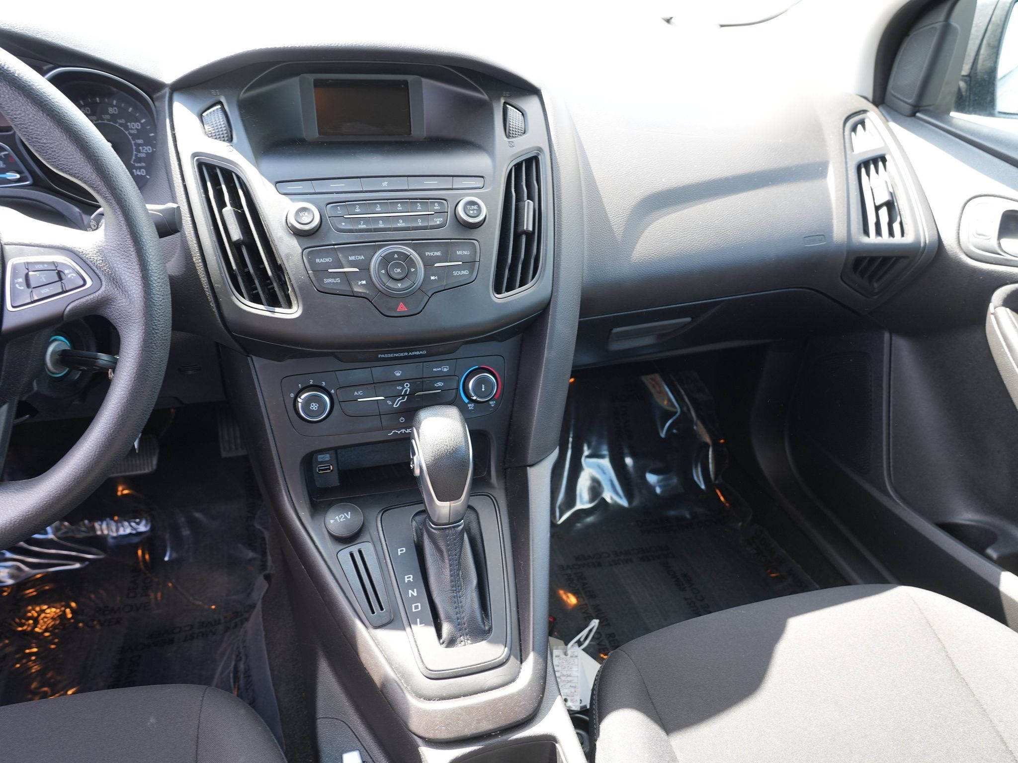 Used 2018 Ford Focus SE FWD image 22