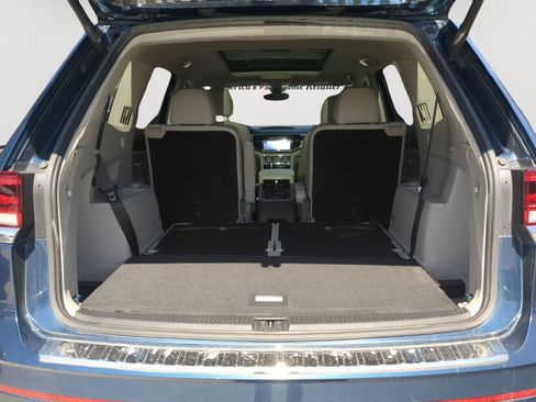 Used 2021 Volkswagen Atlas SEL R-Line FWD image 23