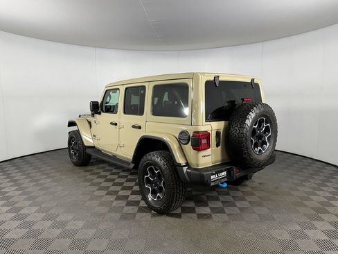 Used 2022 Jeep Wrangler Unlimited Rubicon 4xe w/ Steel Bumper Group AWD/4WD image 9