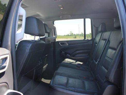 Used 2020 GMC Yukon XL Denali RWD image 28