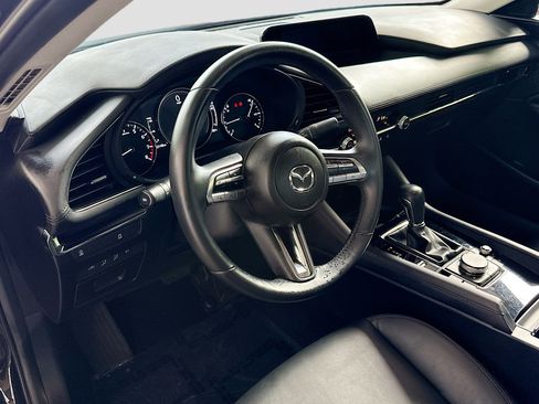Used 2022 MAZDA MAZDA3 s FWD image 9