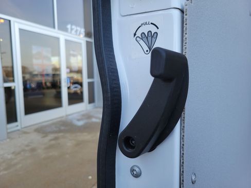 Used 2025 RAM ProMaster 2500 w/ Convenience Group image 21