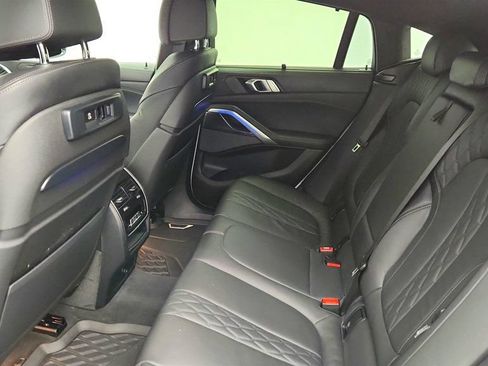 Used 2022 BMW X6 M50i w/ Executive Package AWD/4WD image 20