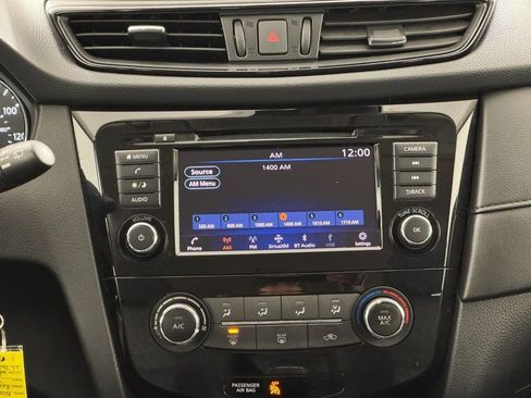 Used 2020 Nissan Rogue S image 14