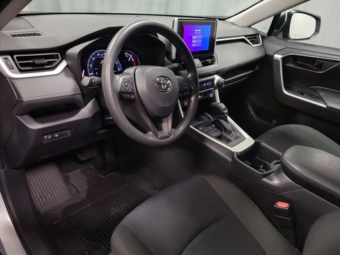 Used 2023 Toyota RAV4 LE AWD/4WD image 16