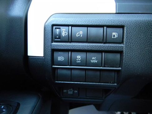 Used 2024 Toyota Tacoma TRD Sport AWD/4WD image 17