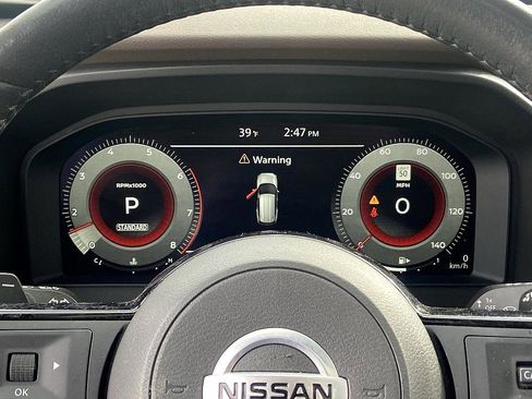 Used 2021 Nissan Rogue Platinum image 14