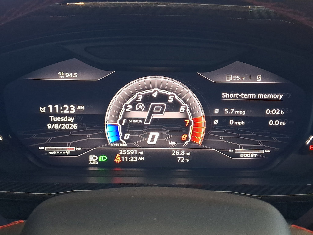 Used 2021 Lamborghini Urus AWD/4WD image 24