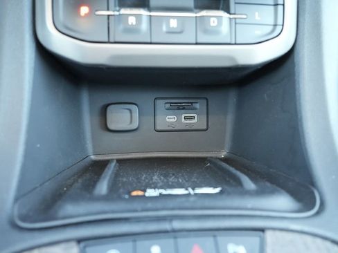 Used 2021 GMC Acadia Denali w/ GMC Pro Grade Package image 38