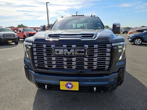 New 2026 GMC Sierra 2500 Denali Ultimate image 8