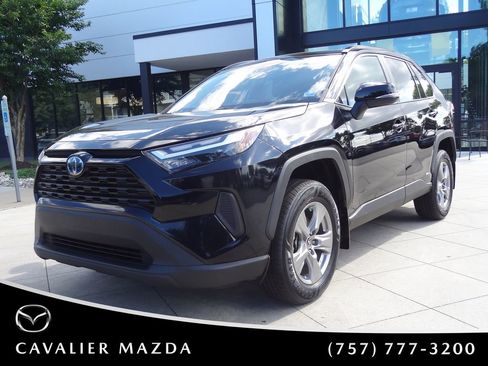 Used 2024 Toyota RAV4 XLE w/ Convenience Package AWD/4WD image 8