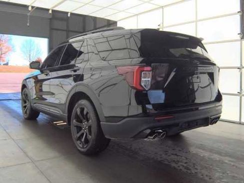 Used 2022 Ford Explorer ST w/ Equipment Group 401A image 4
