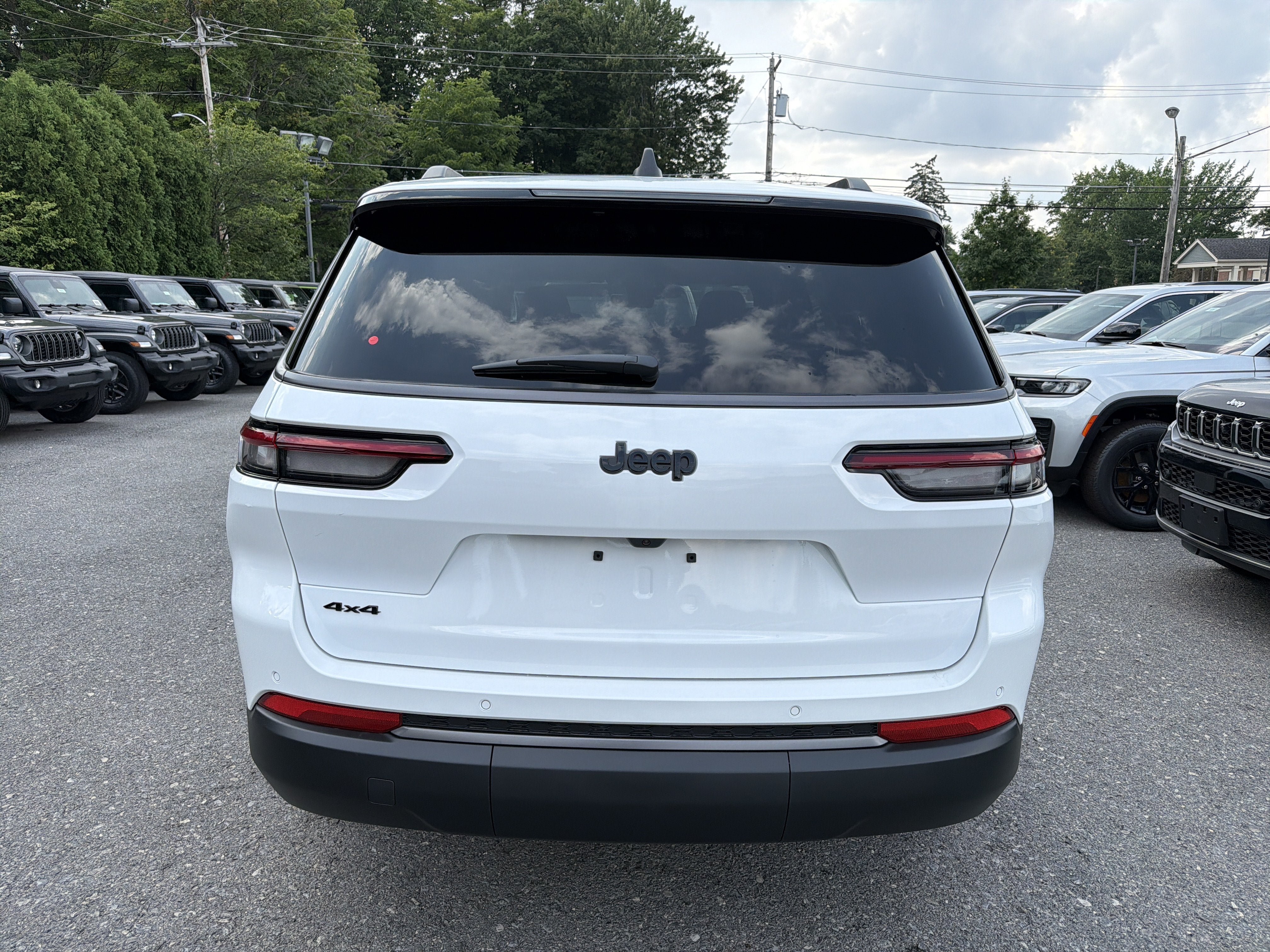 New 2026 Jeep Grand Cherokee L 4WD image 5