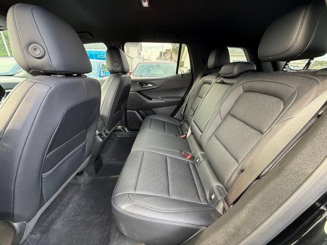 Used 2025 Chevrolet Equinox LT w/ Convenience Package II AWD/4WD image 13
