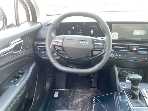 New 2026 Kia Sportage SX image 13
