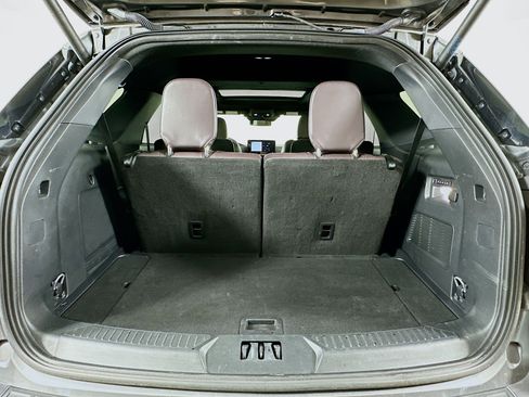 Used 2025 Ford Explorer Platinum w/ LUX Leather Package image 31