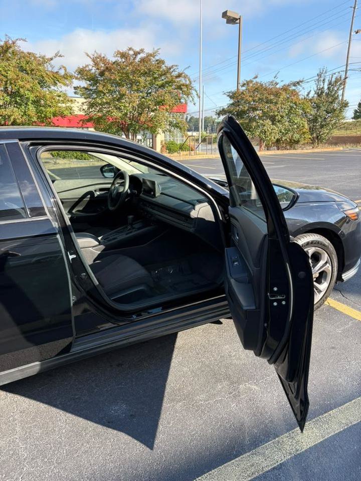 Used 2023 Honda Accord EX image 15