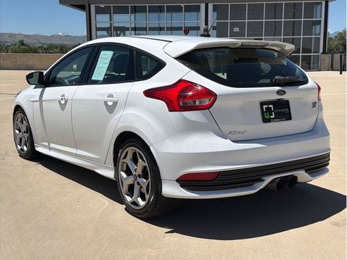 Used 2015 Ford Focus ST FWD image 6
