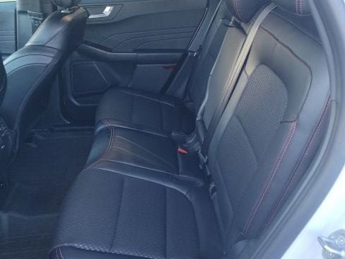 Used 2025 Ford Escape ST-Line Select AWD/4WD image 9