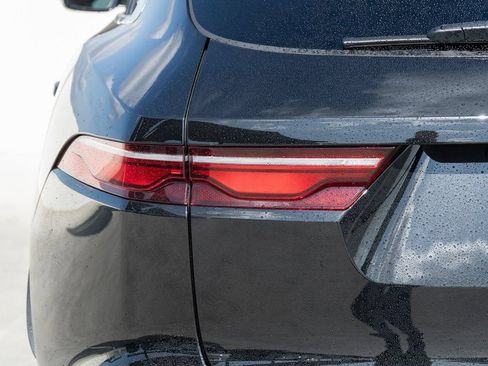 Used 2025 Jaguar F-PACE R-Dynamic S AWD/4WD image 5