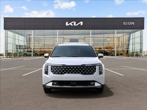 New 2026 Kia Carnival FWD image 2